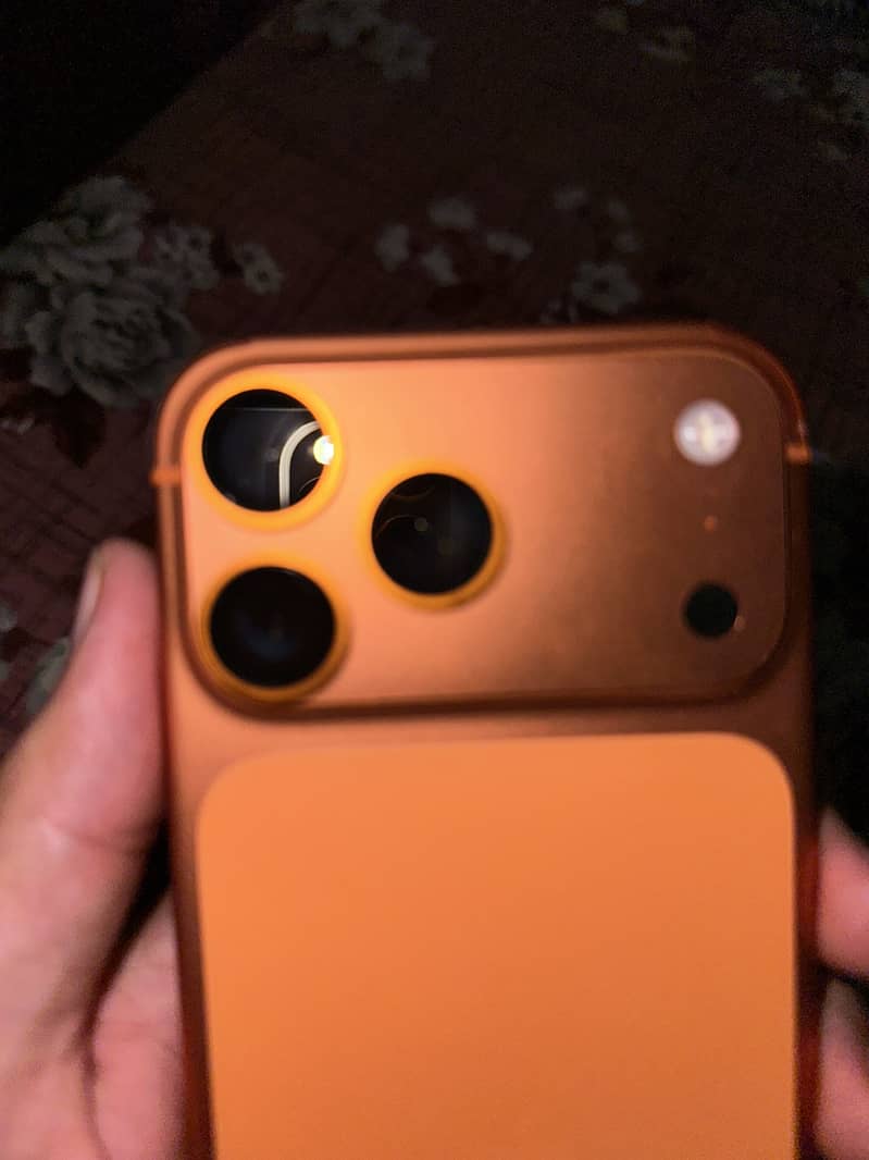 Apple iPhone 17 Pro Max 2