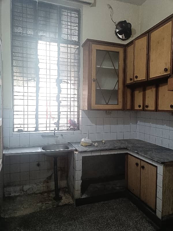 Upper Portion Available For Rent 9