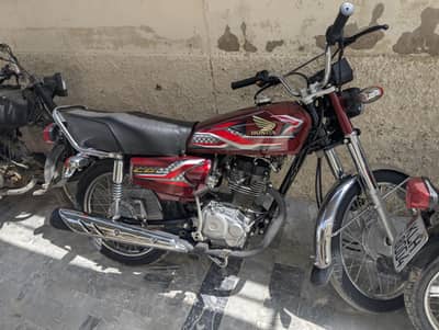 Honda cg 125 maroon metallic color (2019