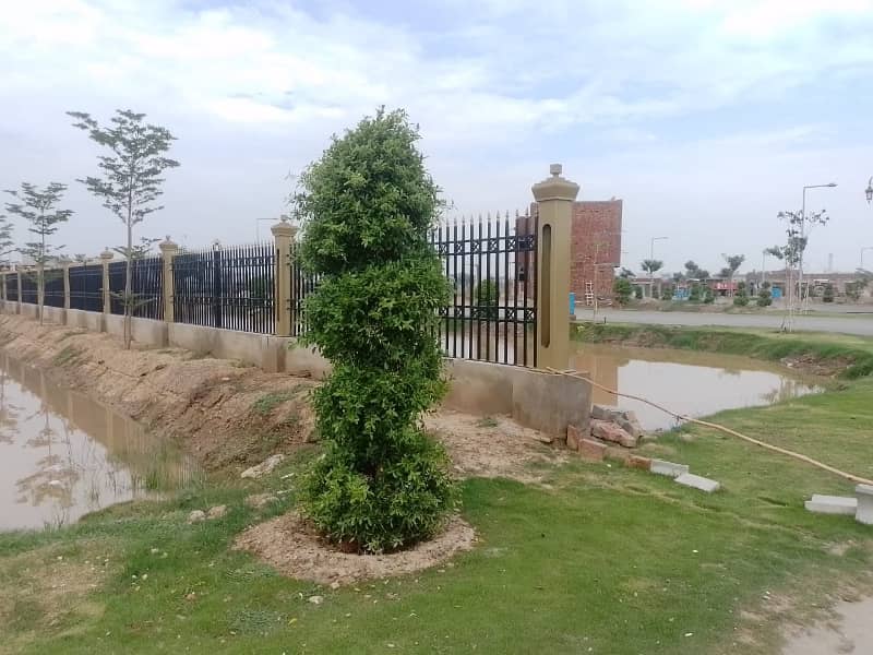 Installment Plot Available For Sale 32