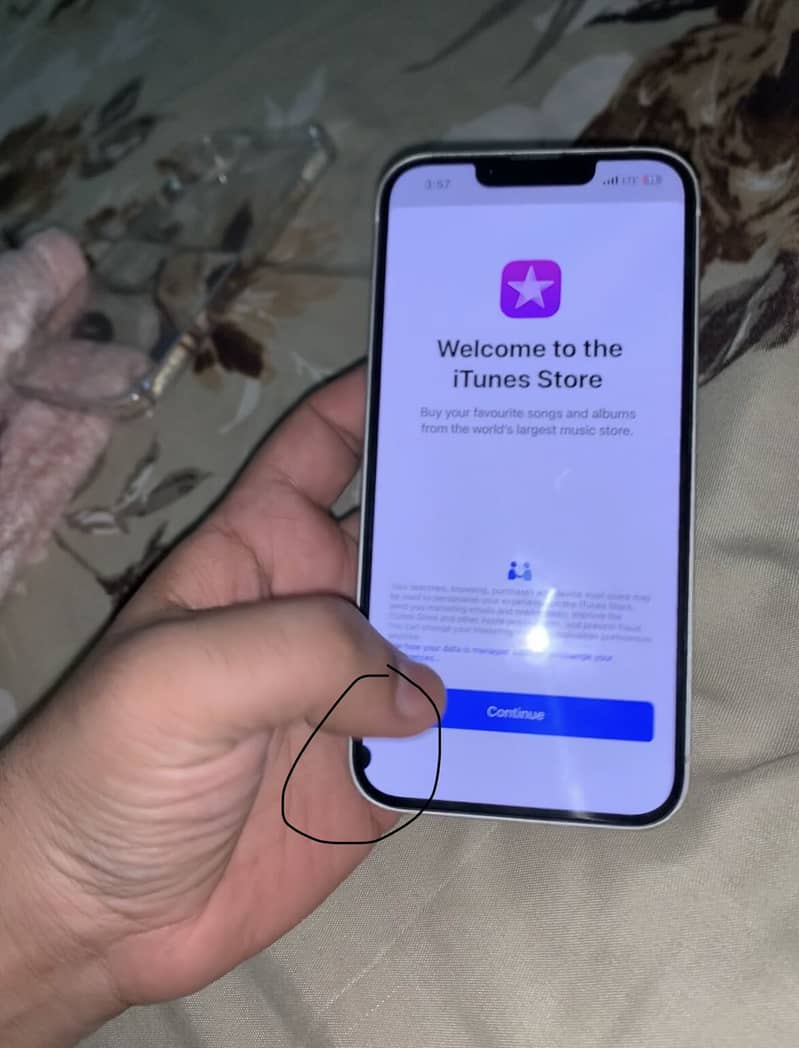 Apple iPhone 13 1
