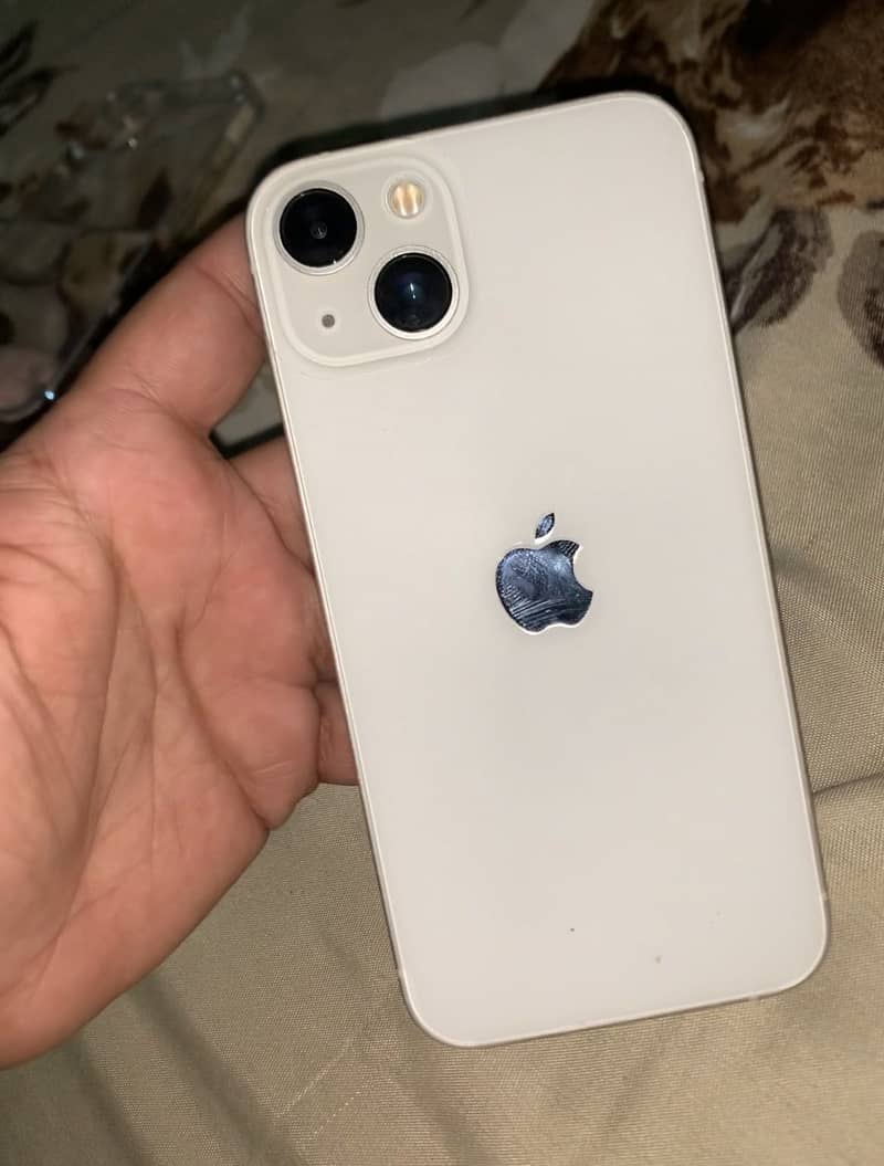 Apple iPhone 13 0