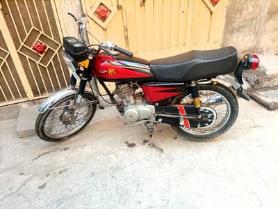Honda CG 125 Excellent Condition original and we'll mantinated.