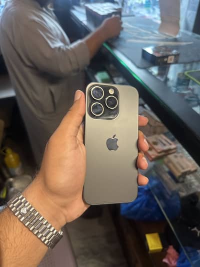 Apple iPhone 15 Pro 128GB Waterpack  10/10