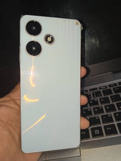 Infinix Hot 30 Best under budget only 26000
