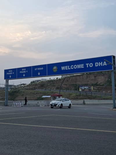 Prime 8 Marla Commercial Property for Sale in DHA Phase 4