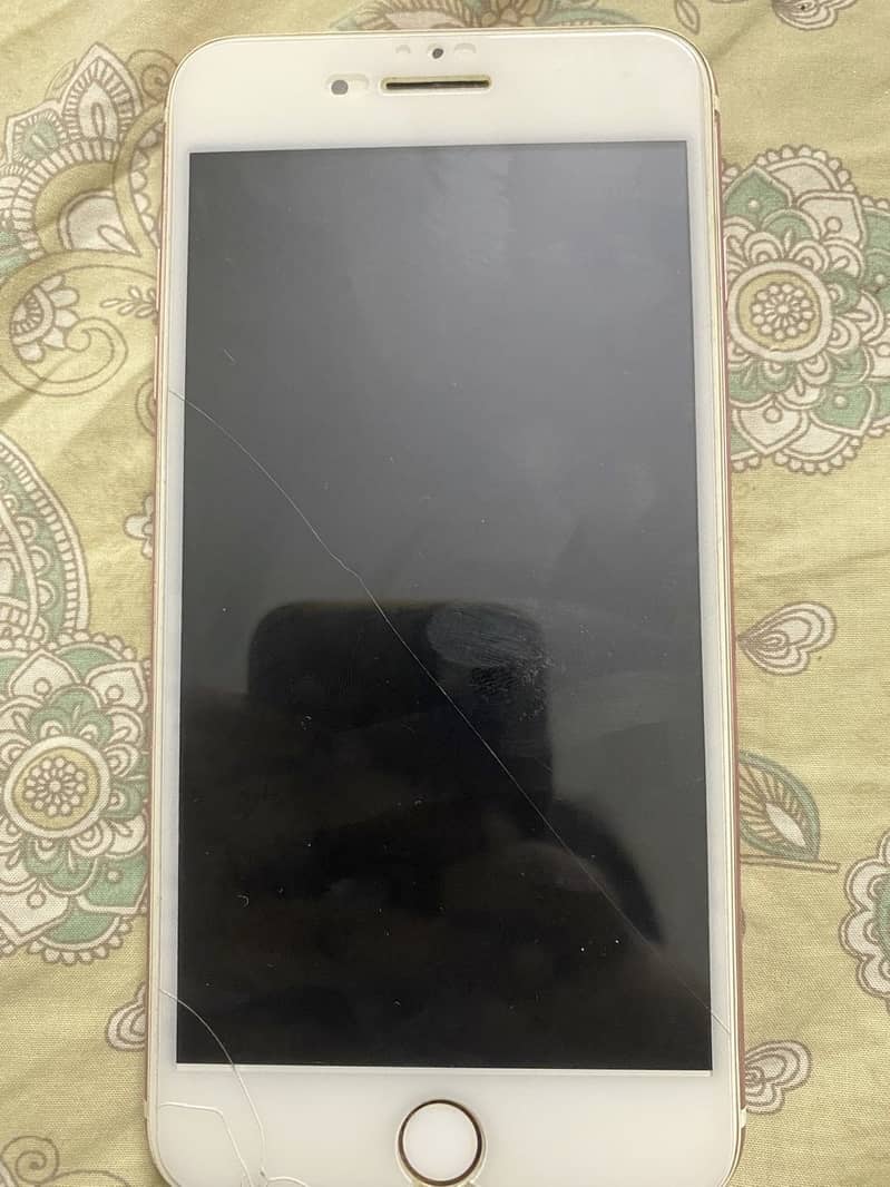 Apple iPhone 7 Plus 1