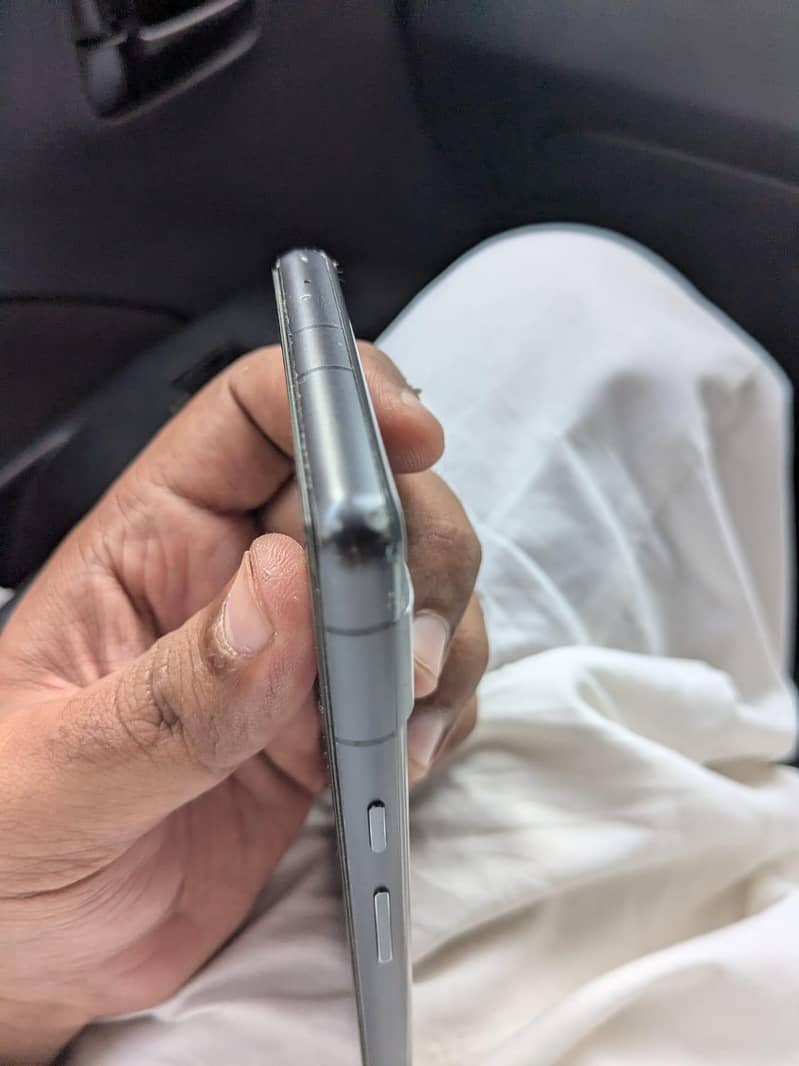 Google Pixel 7a 2