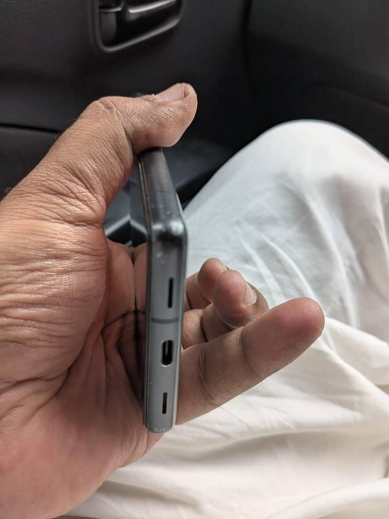 Google Pixel 7a 5