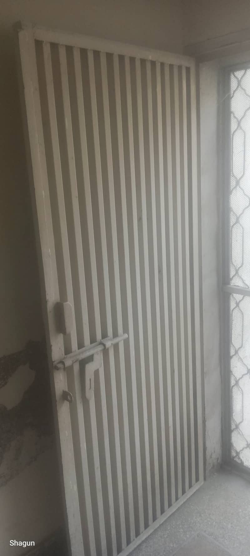 Iron gates 1