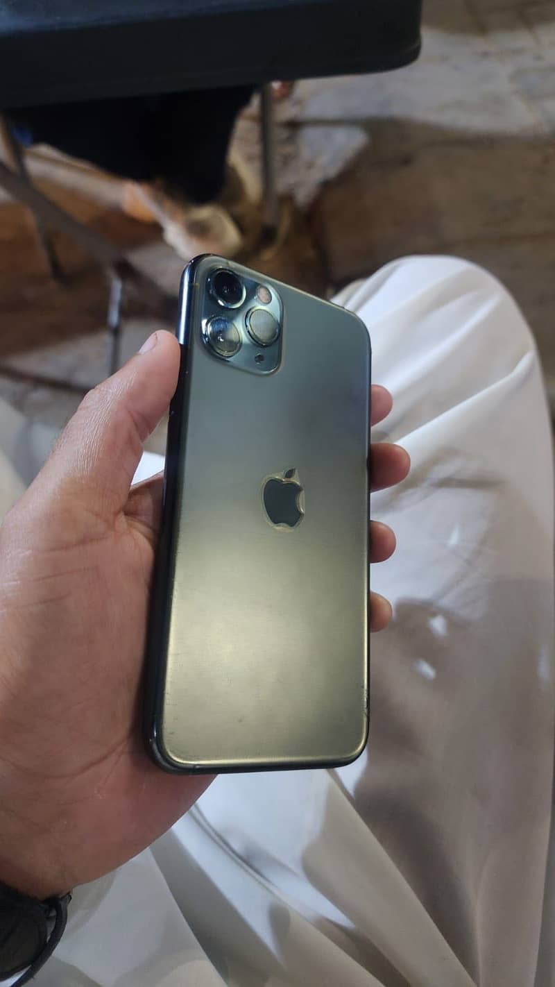 Apple iPhone 11 Pro 2