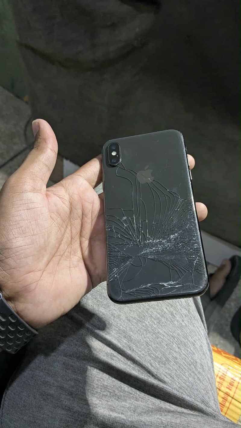 Apple iPhone X 3