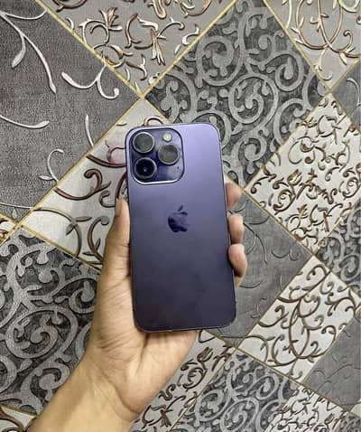 iPhone 14 Pro deep purple
