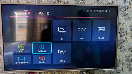 TCL 40 INCHES SMART LED TV