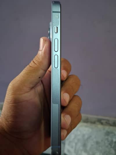 Apple iPhone 14