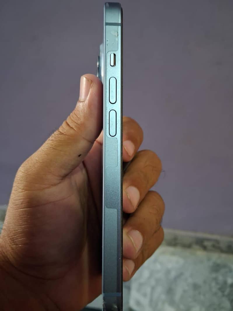 Apple iPhone 14 0