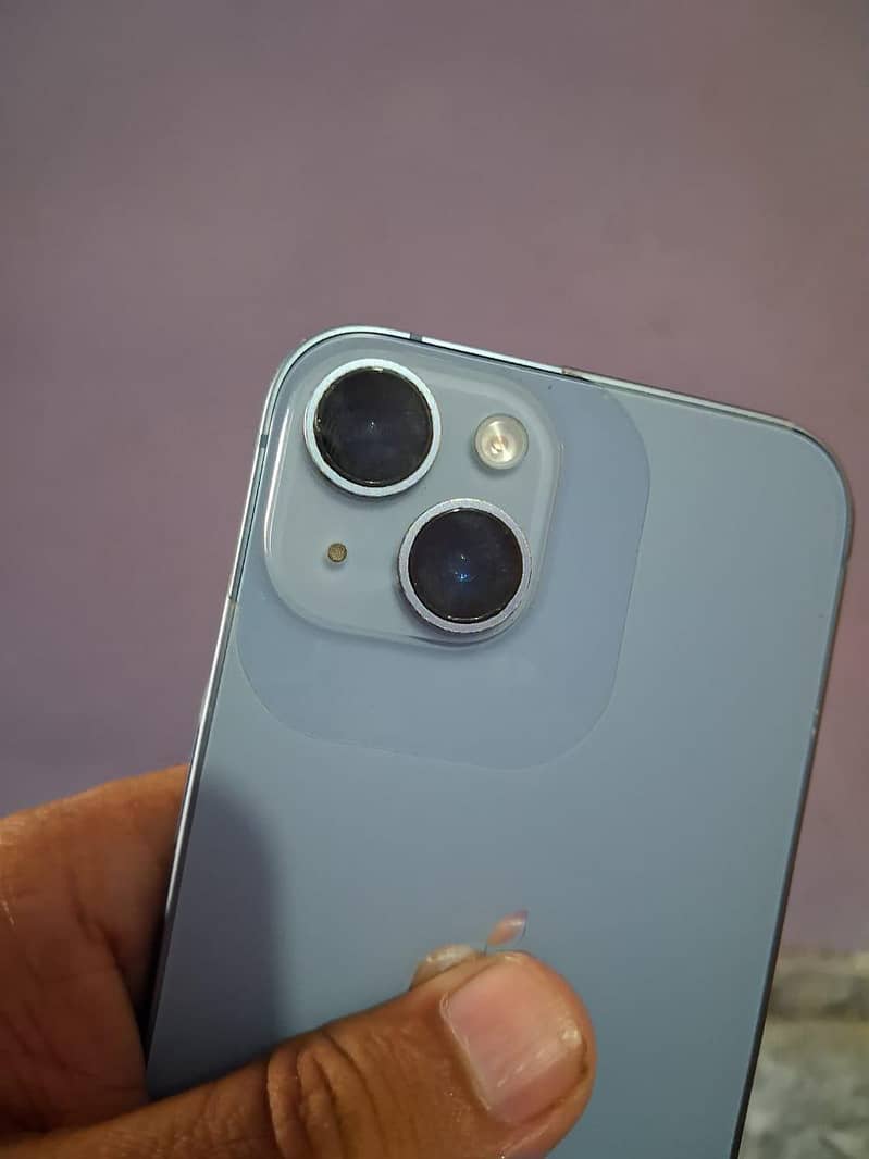 Apple iPhone 14 4