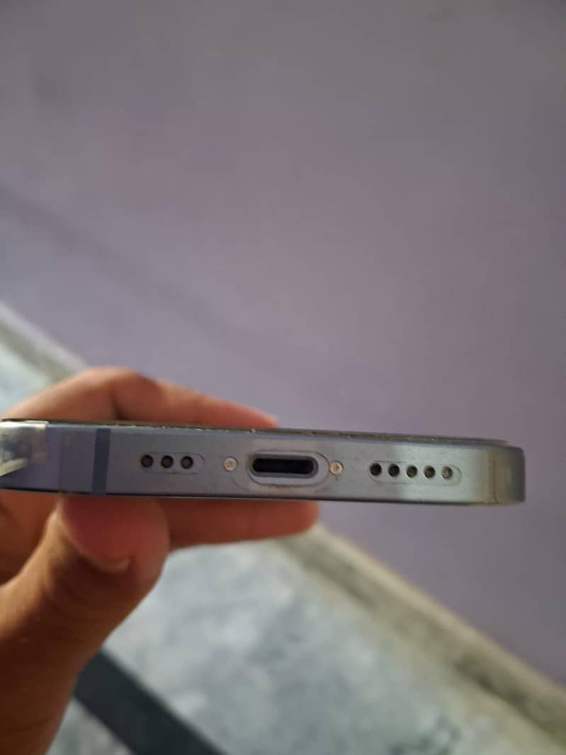 Apple iPhone 14 5