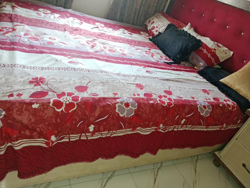 bed +2 side table + dressing 2