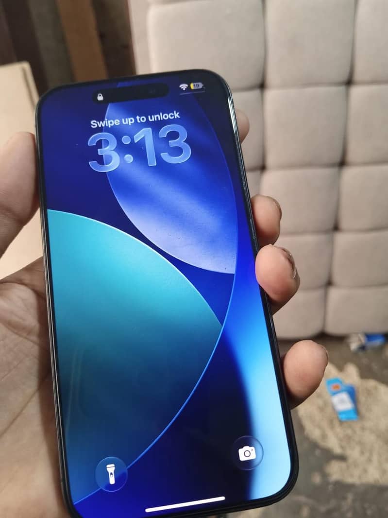 Apple iPhone 15 Pro 0