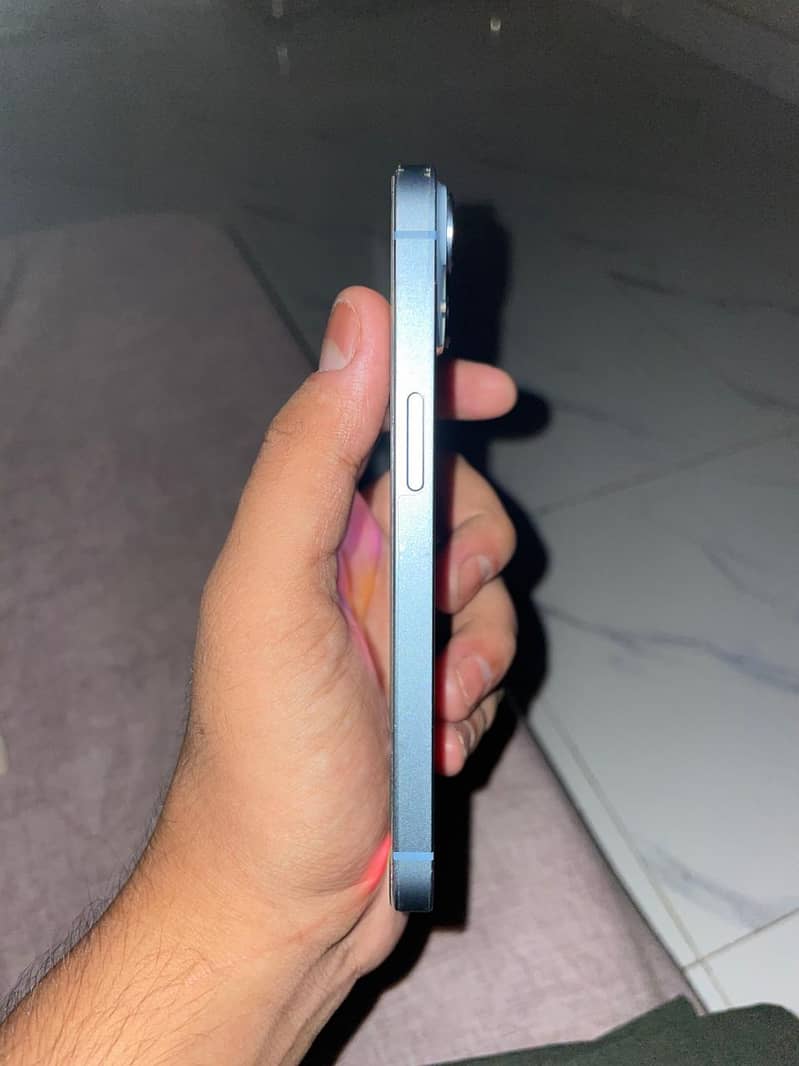 Apple iPhone 14 2