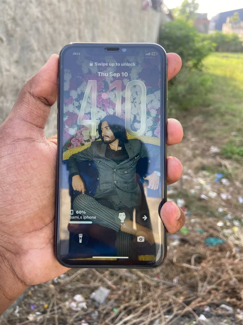 Apple iPhone 11 Pro 2
