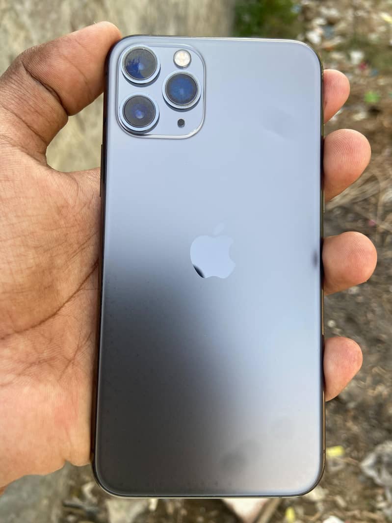 Apple iPhone 11 Pro 10