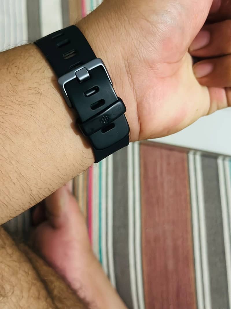 Fitbit versa 2 5