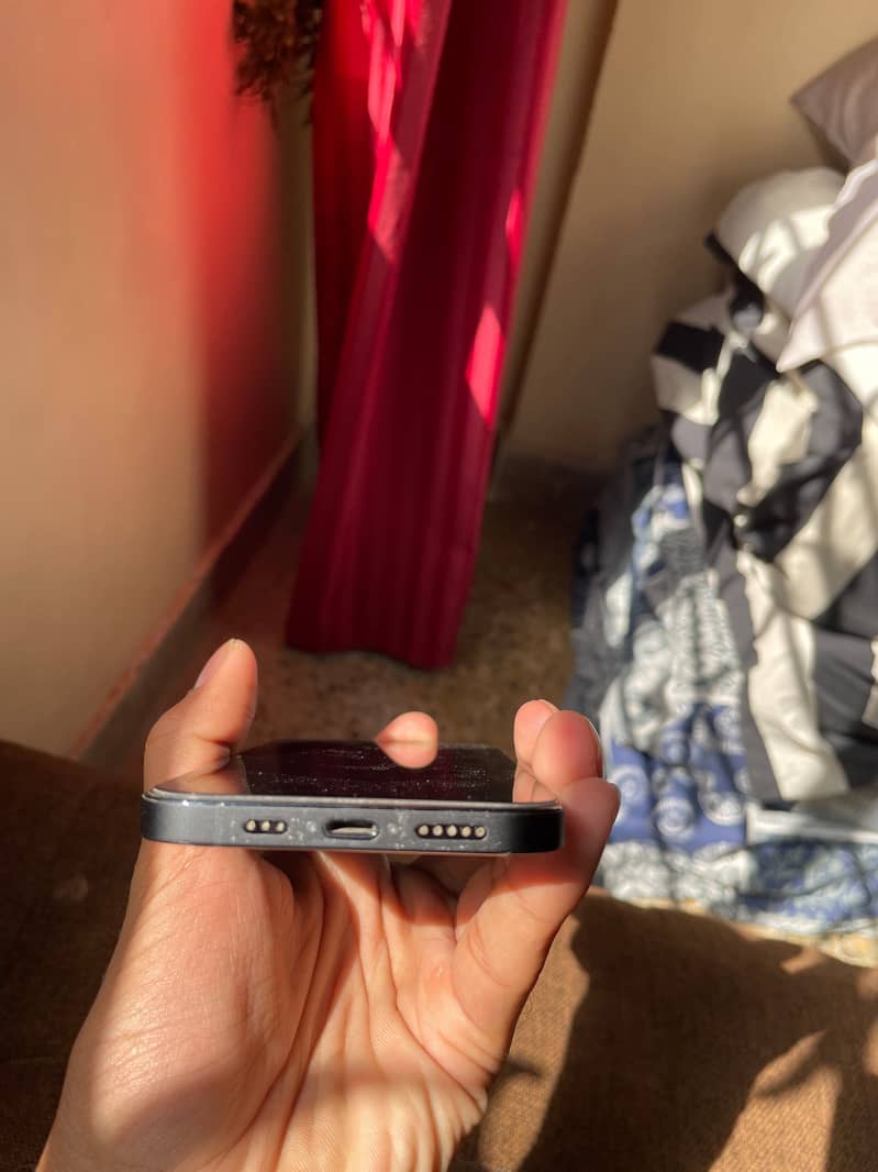 Apple iPhone 12 Pro 2