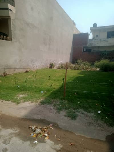 10 Marla Plot For Sale In Hot Location In Sabzazar Scheme Fori Rabta Keray