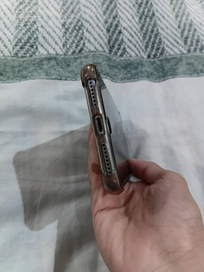 Apple iPhone 8 Plus 2