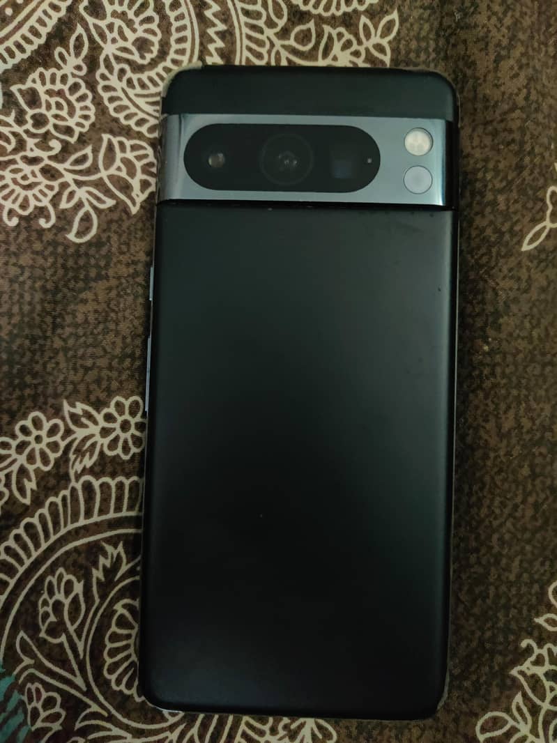Google Pixel 8 Pro 6