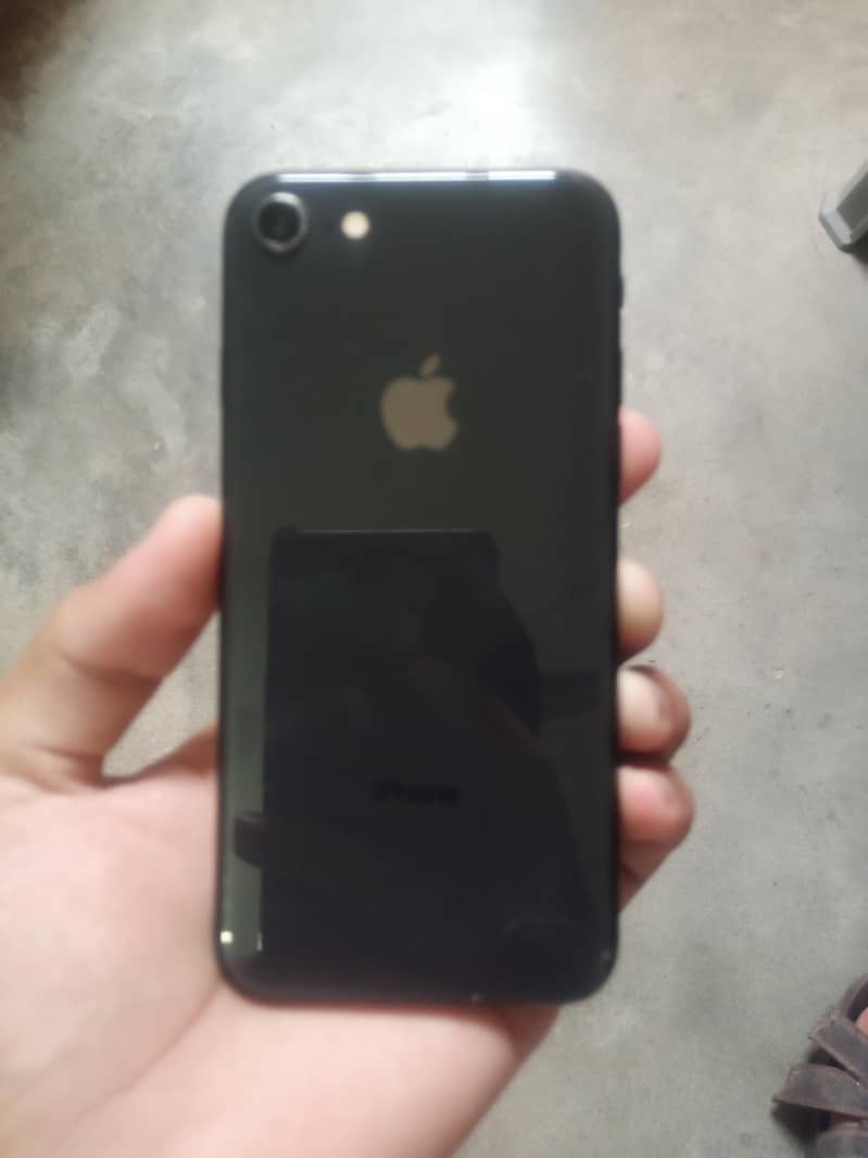 iPhone 8 1
