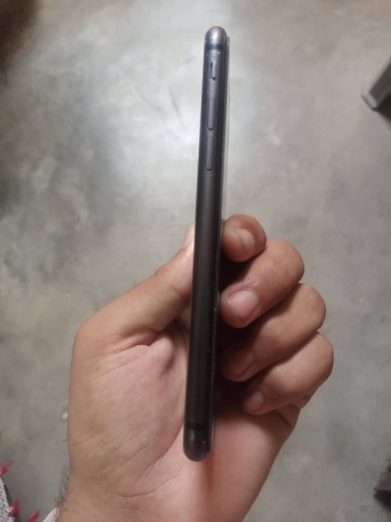 iPhone 8 2