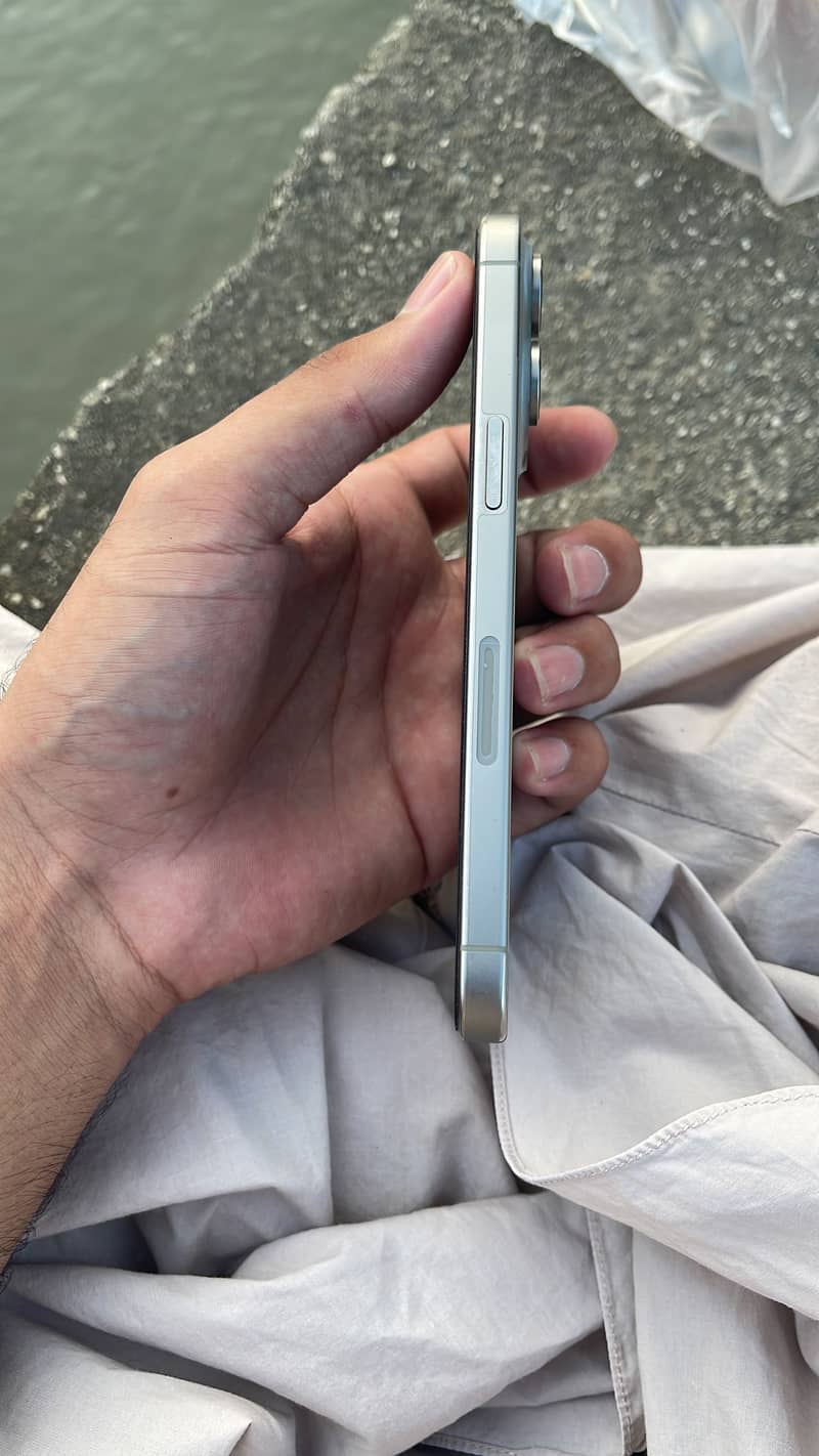 Apple iPhone 15 Pro Max 1