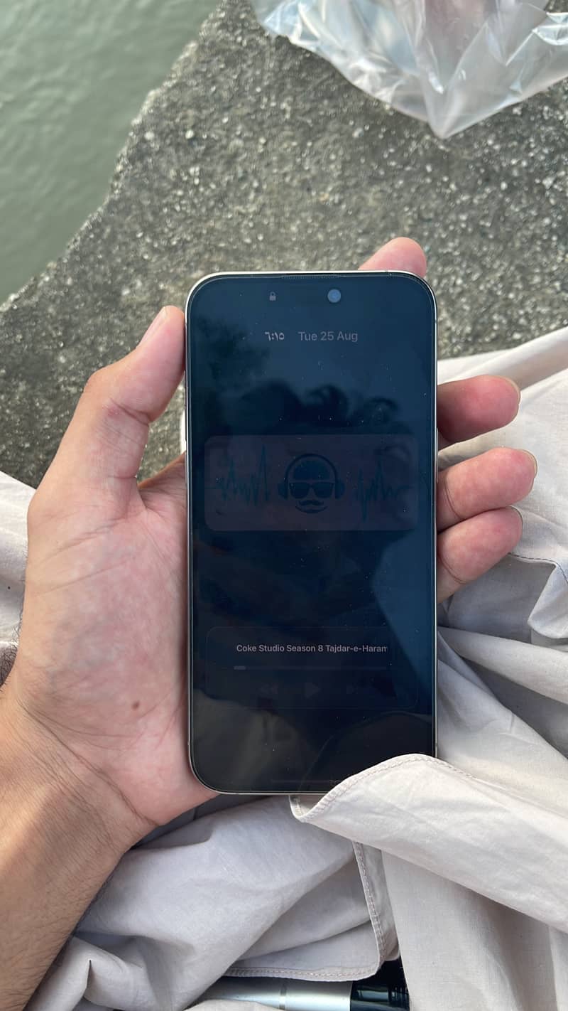 Apple iPhone 15 Pro Max 5