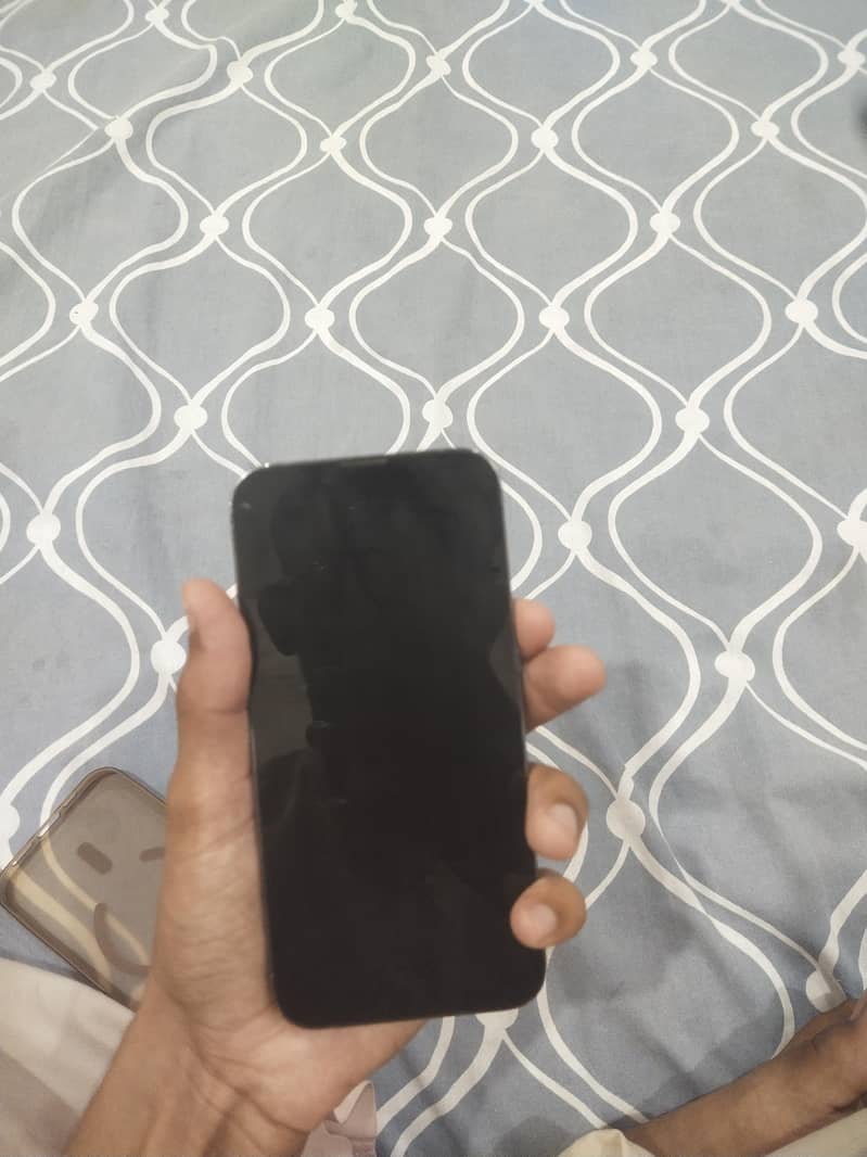 Apple iPhone 13 Pro 3