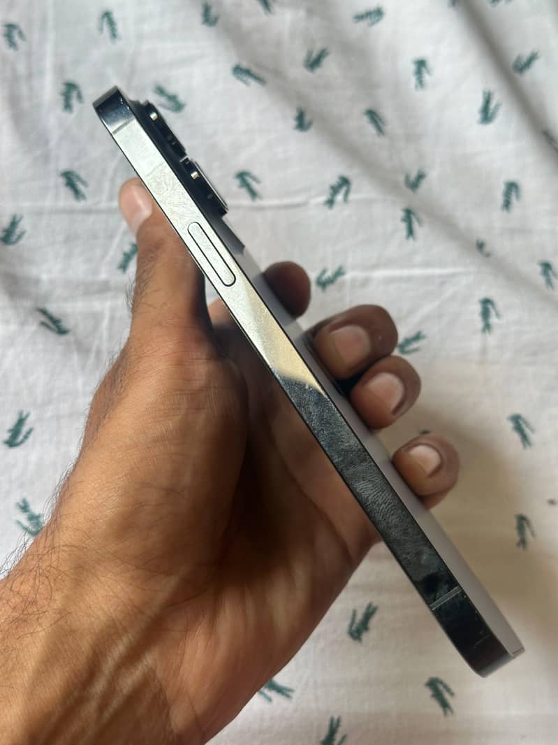 Iphone 14 pro max 3