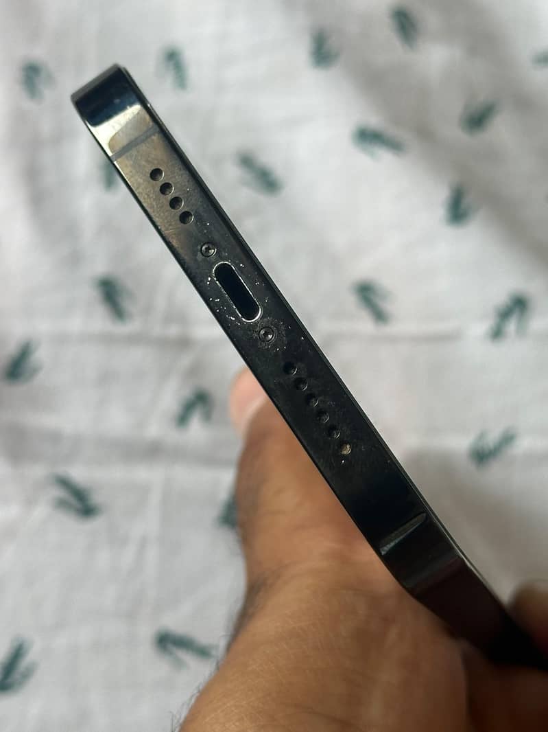 Iphone 14 pro max 5
