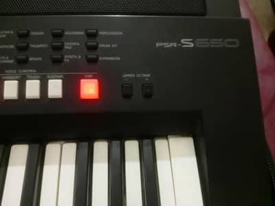 piano keyboard