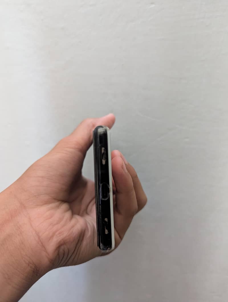 Google Pixel 6a 3