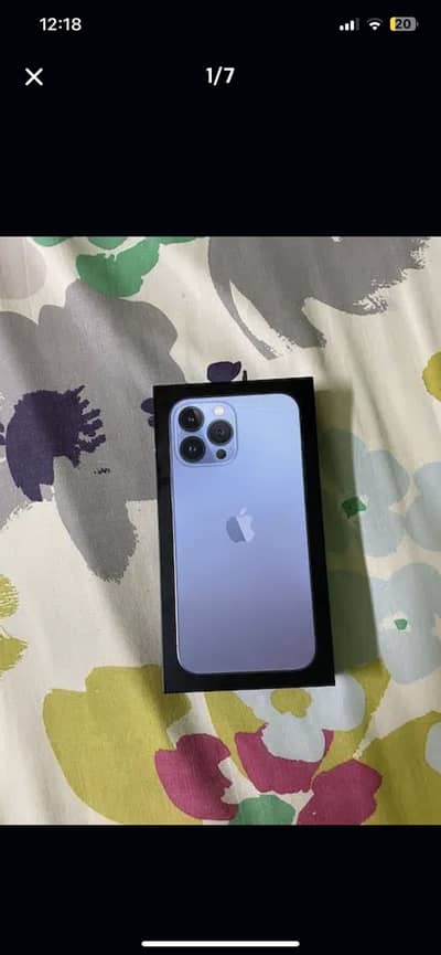 Apple iPhone 13 Pro Max Sierra Blue
