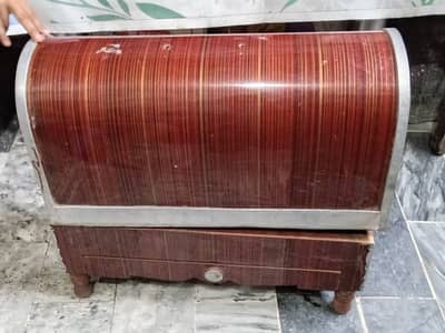 SERVIS Original Sewing Machine — Excellent Condition | کم استعمال شدہ