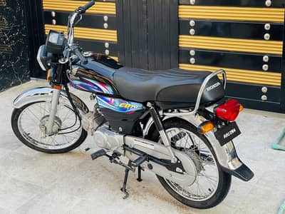 Honda CD 70 black colour 2024