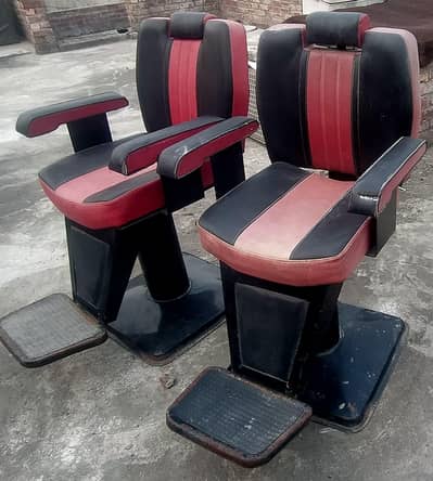 2 Salon Chair for Urgent Sale