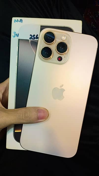 iPhone 16 Pro Max jv 93 health with box
