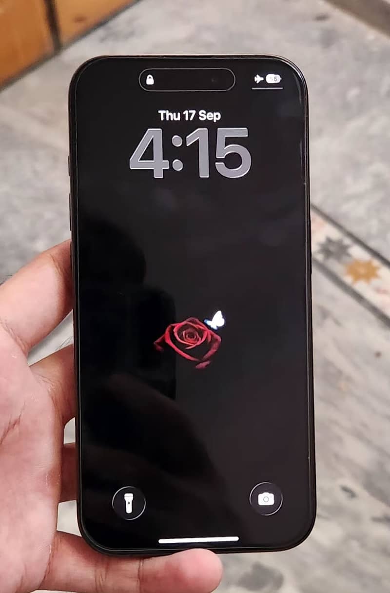 Apple iPhone 15 Pro 0