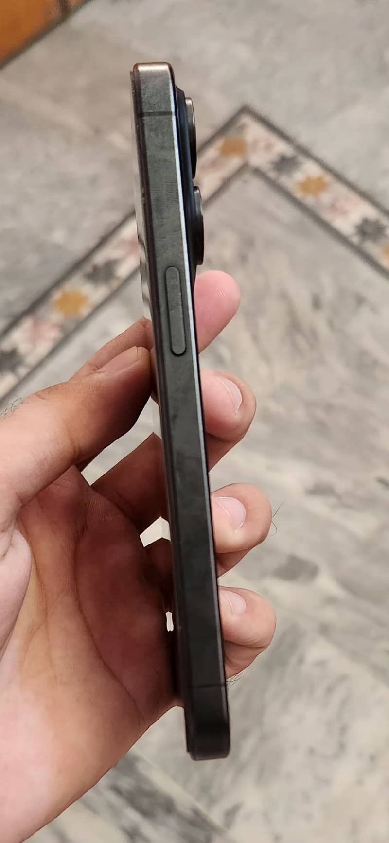 Apple iPhone 15 Pro 4