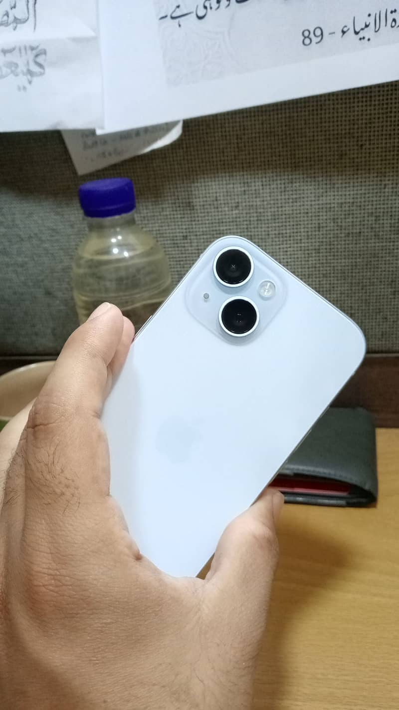 Apple iPhone 15 6