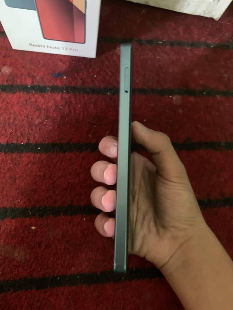 Redmi Note 13 Pro 4
